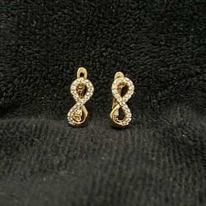 Elegant Gold Infinity Earrings